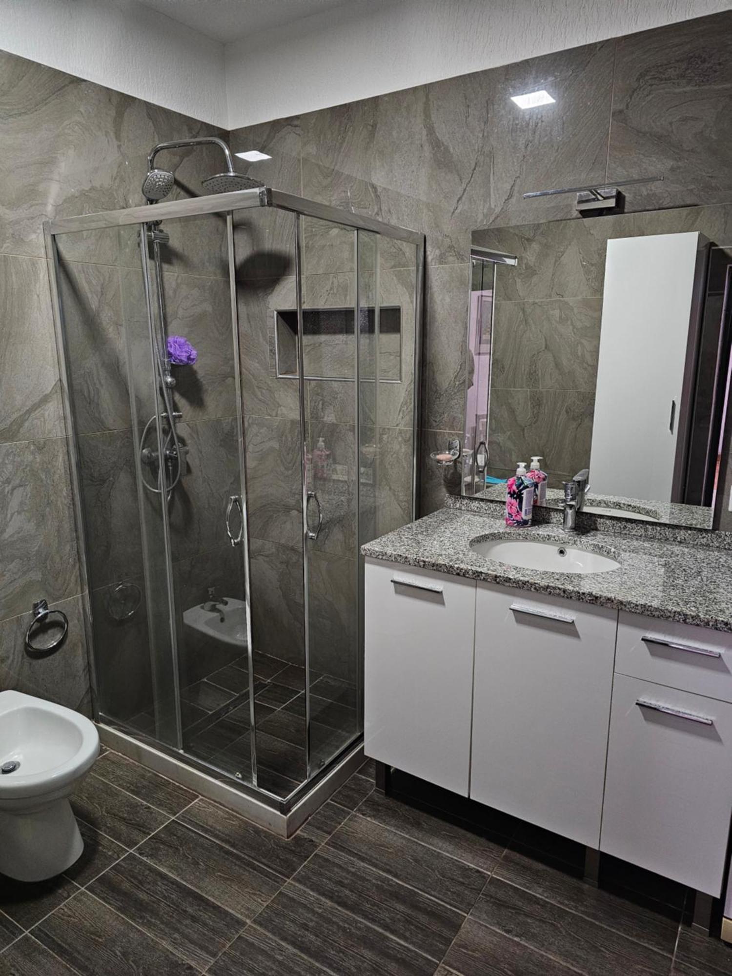 Geljus Apartamento Tirana